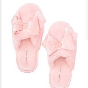 Victoria’s Secret Pink Slide Slippers SZ M